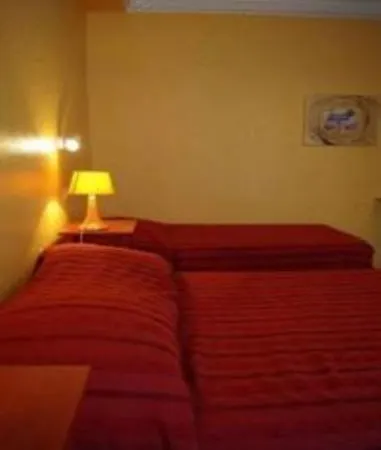Ramey Hotel 2*